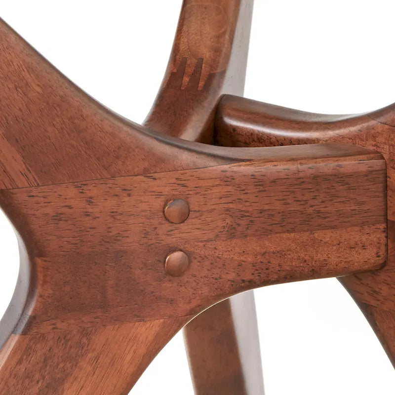 Table à manger ronde en noyer et hévéa avec plateau en verre trempé de 10 mm et pieds inclinés – 4 places
