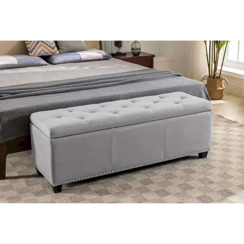 Banc de rangement ottoman en tissu capitonné sable / gris / gris foncé avec garniture cloutée – Simple