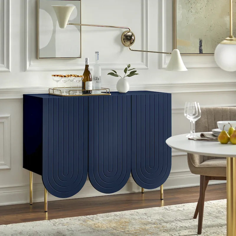 Bahut à 3 portes festonnées en MDF blanc / rose / indigo avec étagères réglables et pieds en métal doré