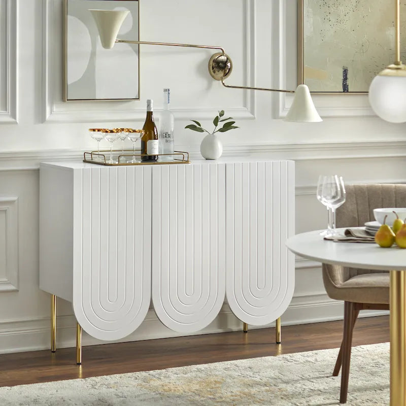 Bahut à 3 portes festonnées en MDF blanc / rose / indigo avec étagères réglables et pieds en métal doré