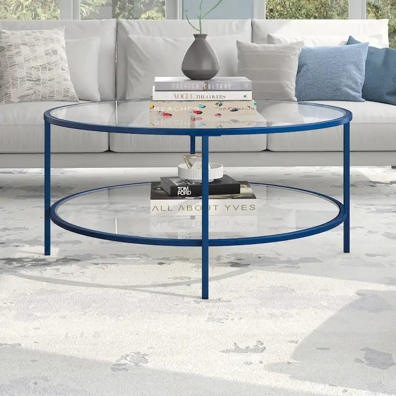 Table basse ronde avec plateau en verre et étagère inférieure – Laiton / Blanc / Nickel / Bleu Mykonos – 91 cm
