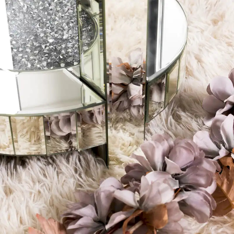 Table d'appoint ronde miroir avec diamants écrasés argentés et base en MDF – Simple