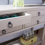 Console 4 tiroirs à détails sculptés – Blanc / Gris mastic / Noir / Gris vieilli – 42 po