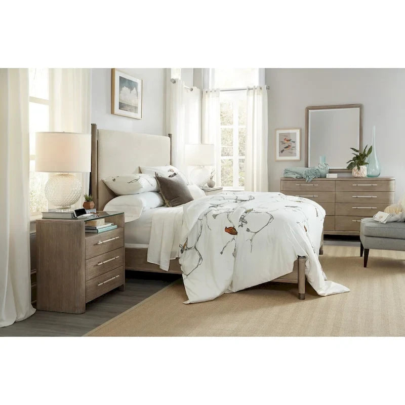 Lit King Rembourré Chêne Greige avec Tête et Pied de Lit – 2 Personnes
