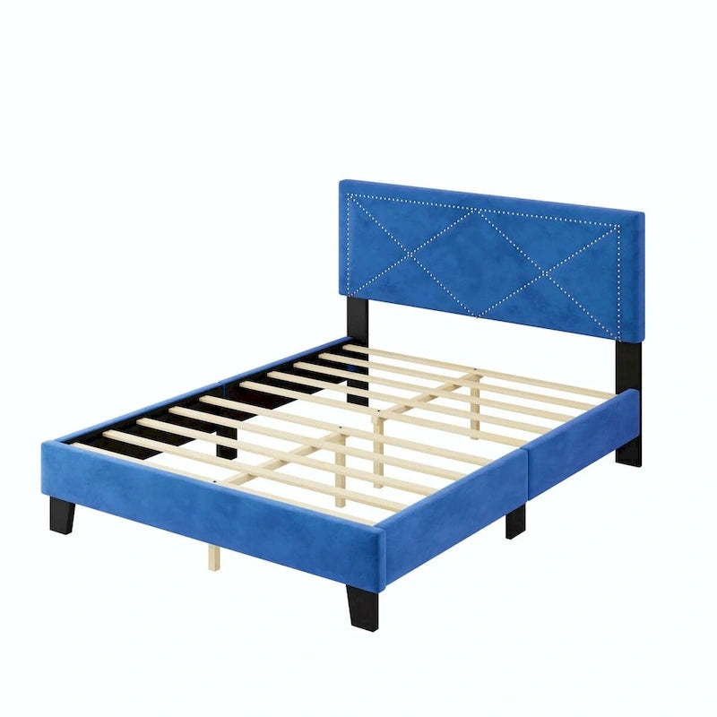 Cadre de lit plateforme Queen tapissé de velours beige/bleu avec tête de lit rivetée et lattes en bois