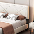 Cadre de lit plateforme Queen tapissé de velours beige/bleu avec tête de lit rivetée et lattes en bois