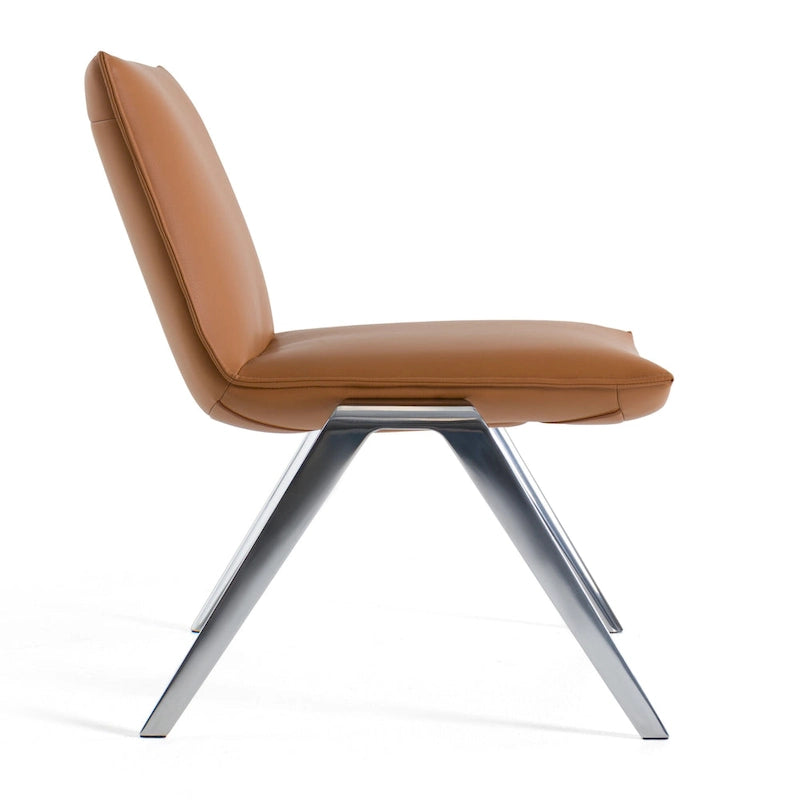 Chaise d'appoint en cuir vegan camel avec cadre en aluminium chromé – À l'unité