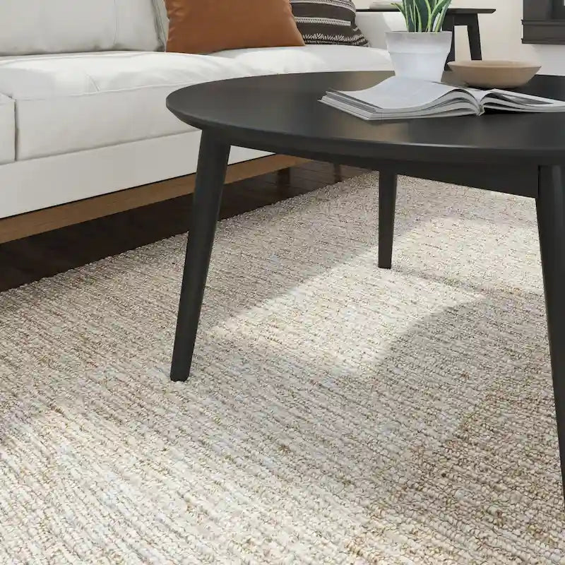 Table basse ronde noyer / pacanier / noire style Mid-Century avec pieds coniques en pin – 91 cm