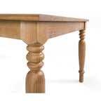 Table de salle à manger de style rustique en pin massif Sahara / Mahogany vieilli avec pieds tournés – 6 places